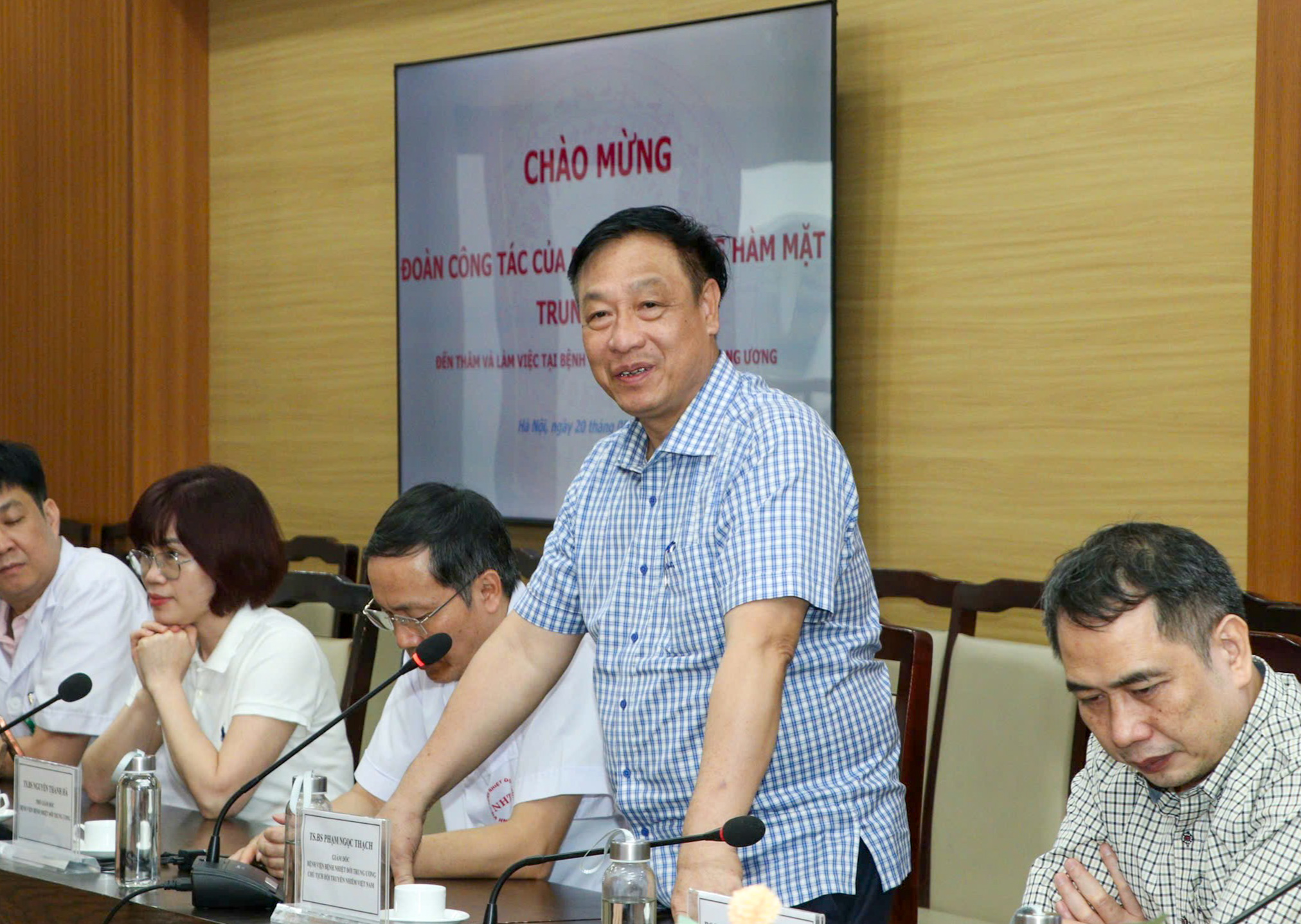 TS. Phạm Ngọc Thạch, Giám đốc Bệnh viện Nhiệt đới Trung ương phát biểu